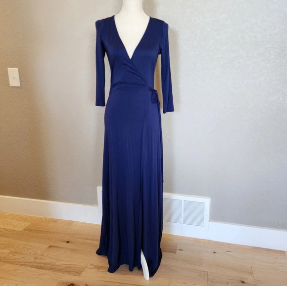 Lulus Dresses & Skirts - Lulu's Garden District Blue jersey material  Maxi wrap dress size Medium